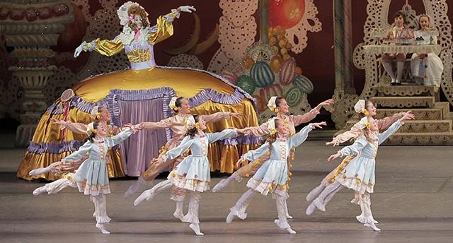 Operabio 2026/27 - Nøddeknækkeren fra New York City Ballet 2011